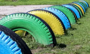 Gdzie wyrzucić opony samochodowe, aby uniknąć problemów z odpadami?