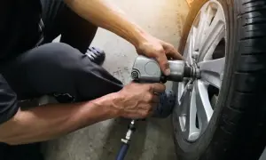 Ile kosztuje wymiana opon? Sprawdź ceny i uniknij wysokich kosztów