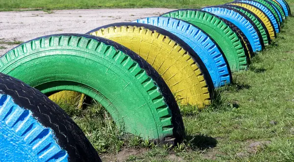 Gdzie wyrzucić opony samochodowe, aby uniknąć problemów z odpadami?