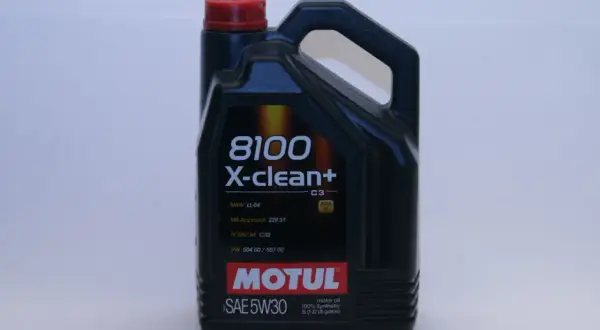 Olej Motul 5W30 diesel - najlepsza ochrona dla Twojego silnika