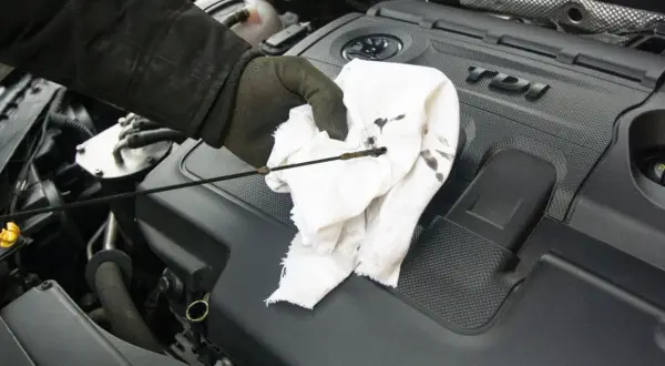 Co ile wymiana oleju 5W30 diesel? Kluczowe informacje dla kierowców