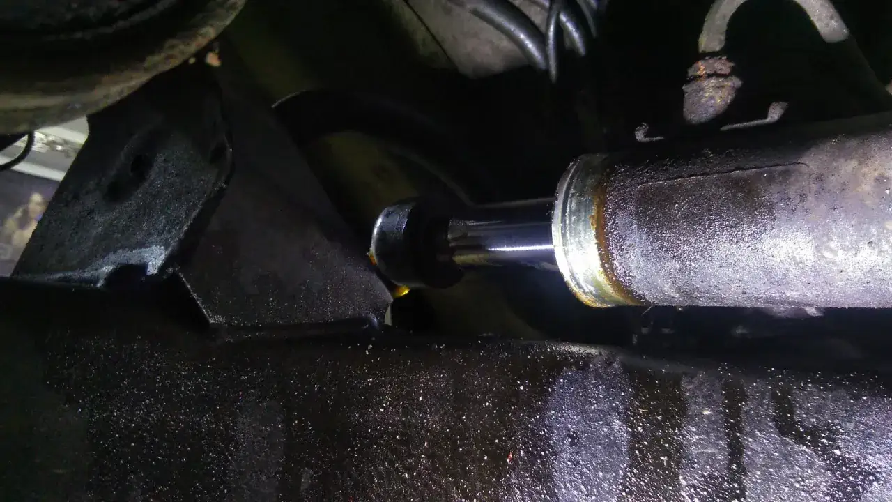 Zdjęcie Objawy uszkodzonej maglownicy w Ford Focus MK2, które musisz znać
